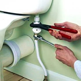 Монтаж и закрепване на резервоар към тоалетна чиния: вграден, окачен и за тоалетна чиния компактен