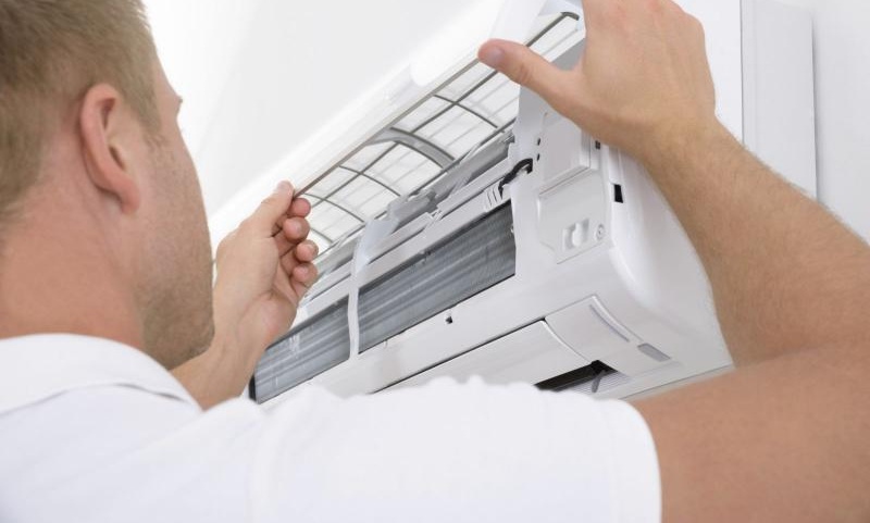 Как да почистите домашния климатик сами
