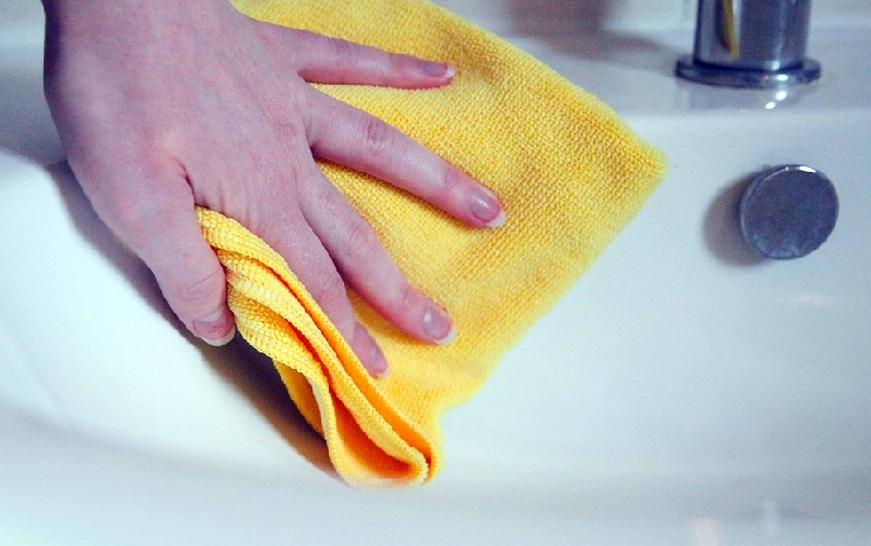 7 предмета в къщата за почистване, които е по-добре да използвате кърпа от микрофибър